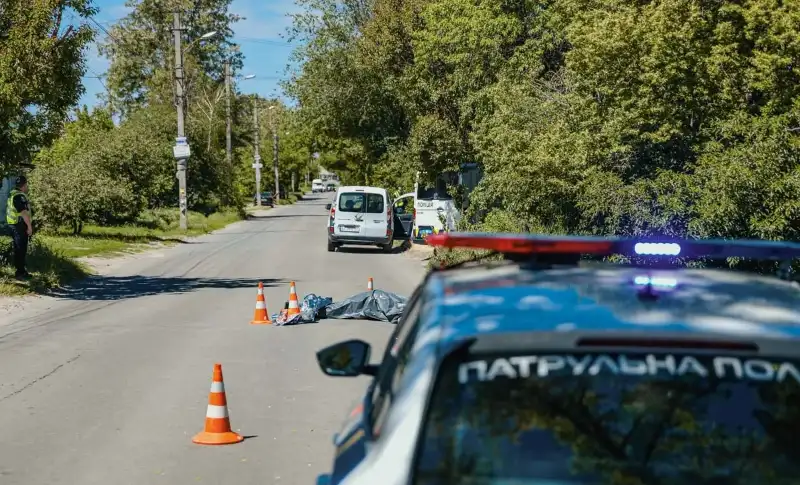 У Дніпрі мотоцикліст смертельно травмував 80-річного пішохода