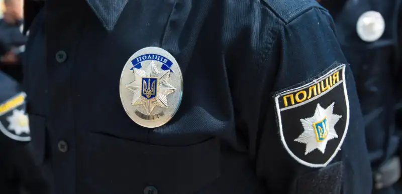 У Дніпрі затримали нападника, який пограбував літню жінку посеред вулиці У Дніпрі затримали нападника, який пограбував літню жінку посеред вулиці