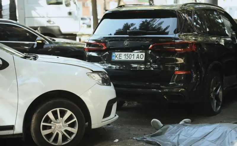 Смертельна аварія у Дніпрі: зіткнення трьох авто забрало життя чоловіка Смертельна аварія у Дніпрі: зіткнення трьох авто забрало життя чоловіка